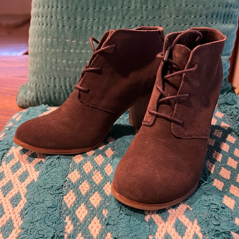 Toms Lunata Booties - chocolate size 8. New.